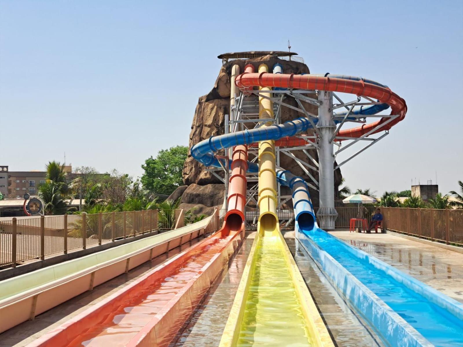 Piazza Diroma Hotel - Acqua Park E Splash 卡达斯诺瓦斯 外观 照片